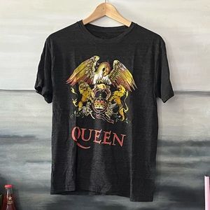 unisex queen band t-shirt
